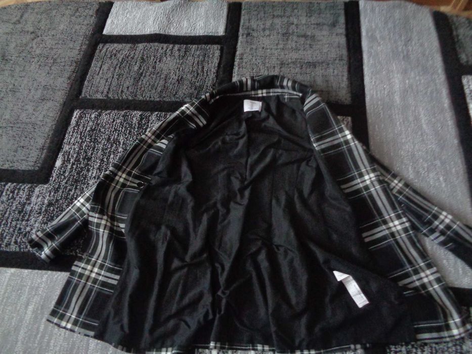 Vand pardisiu de dama.