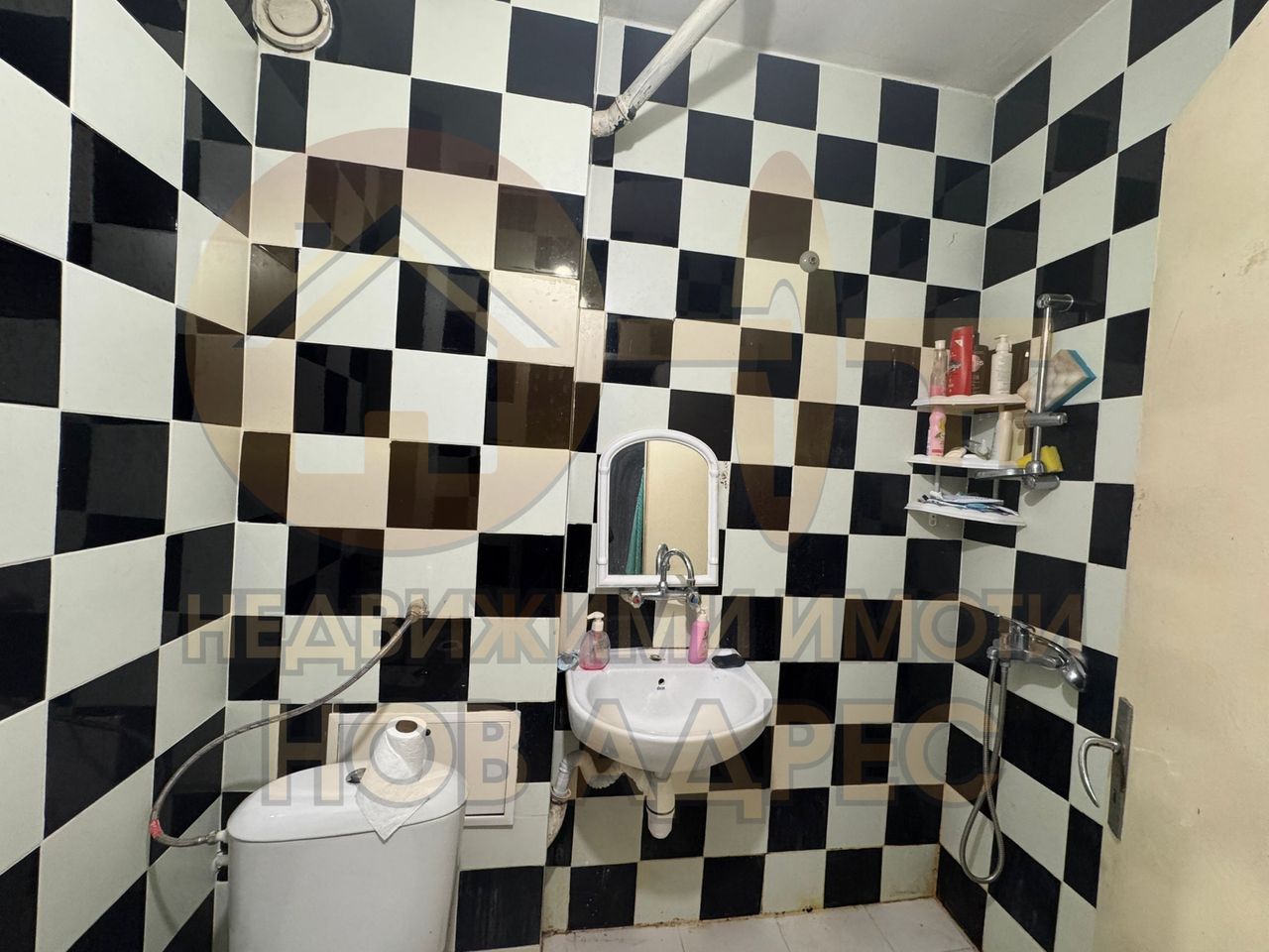 Продава се Двустаен апартамент в Търговище, Център - 43 кв.м за 1240 €/кв.м - Снимка #6