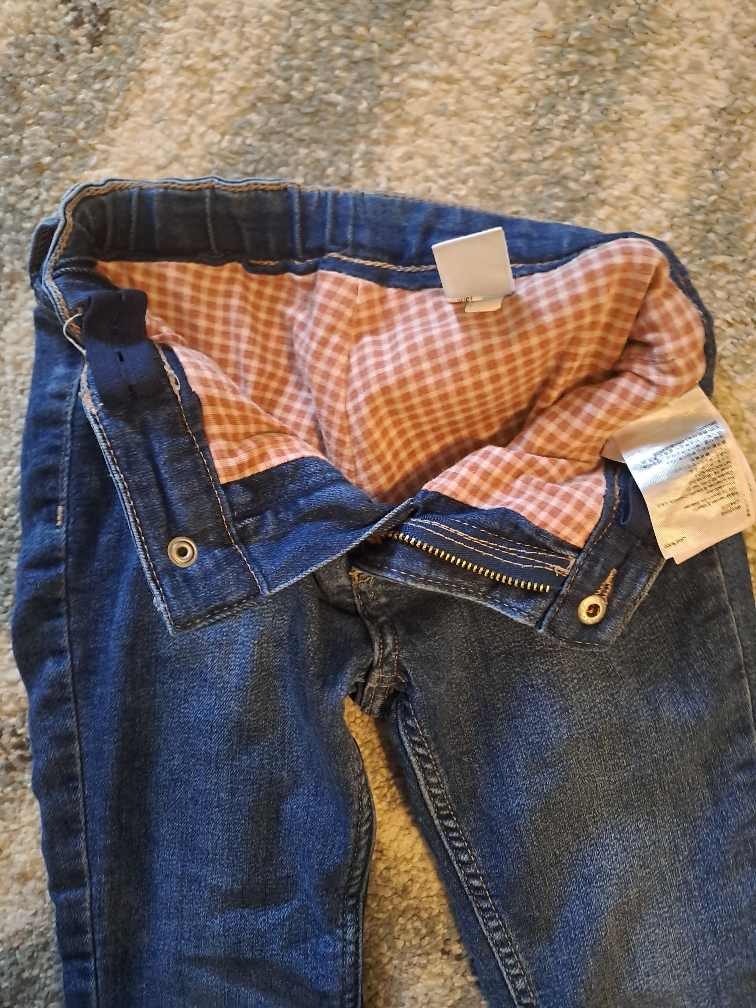 Jeans dublat H&M marimea 110(4-5 ani)