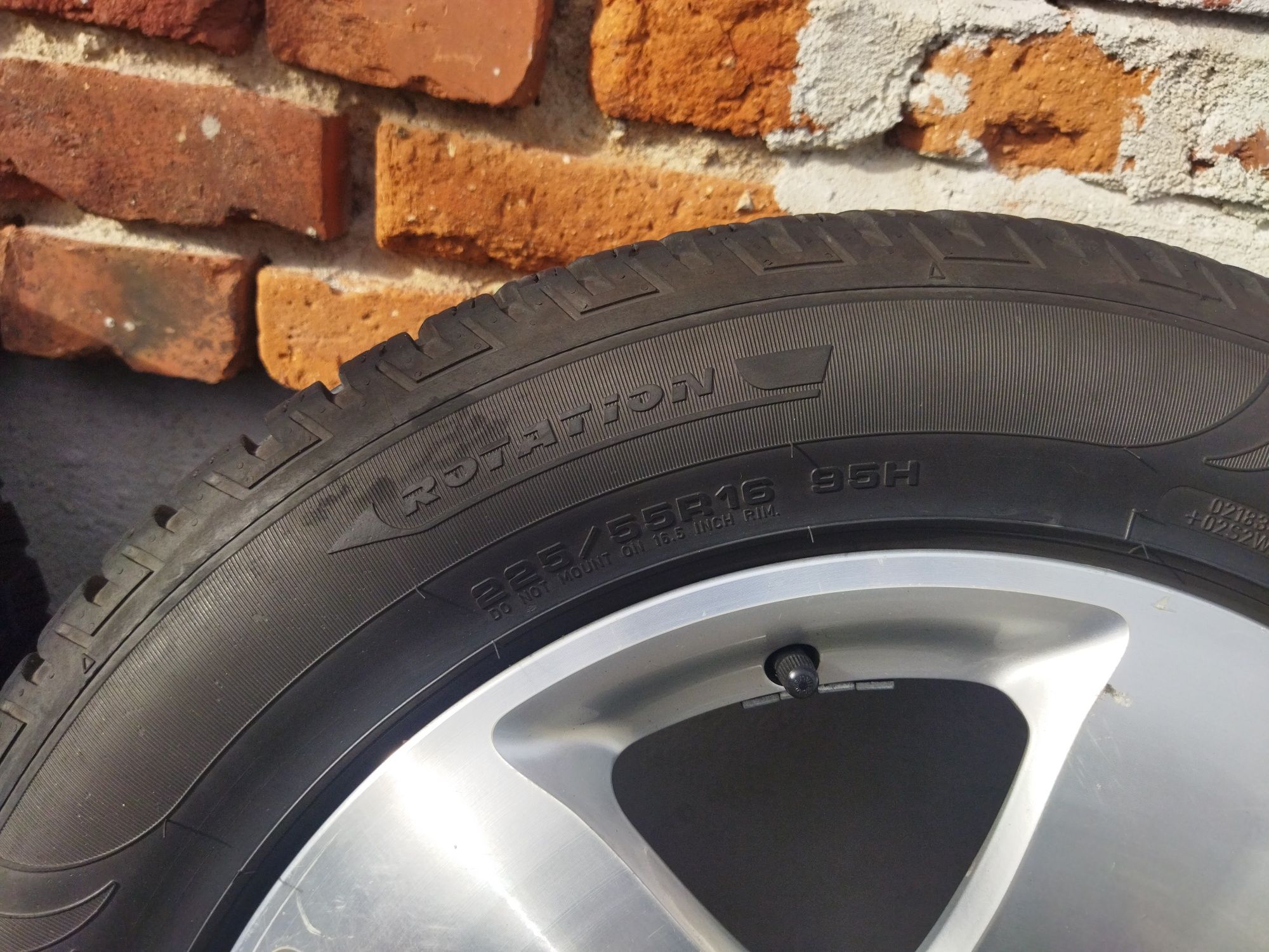 Джанти 16" за Мерцедес W211 със зимни гуми 225/55/R16 95H