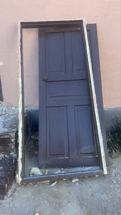 Ағаш есік сатылалы 5000 тг