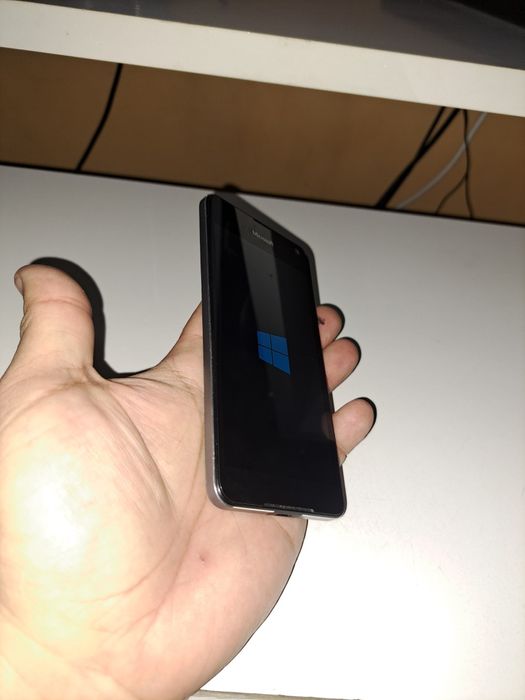 vand Microsoft Lumia 650