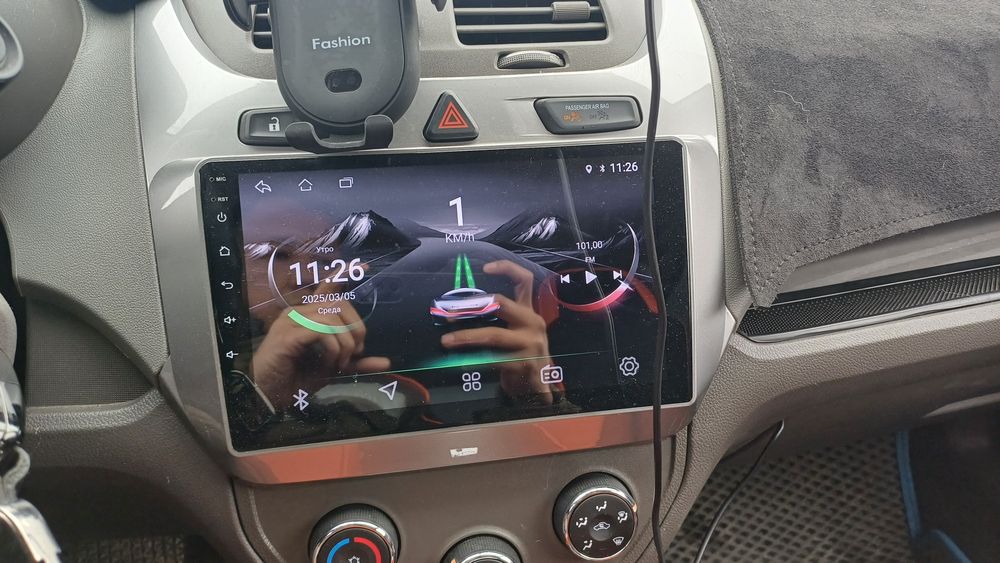 Android в хорошем состоянии всё работает минус нету