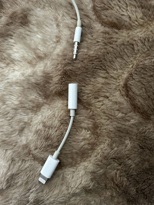 Слушалкш apple оригинални с оригинален преходник