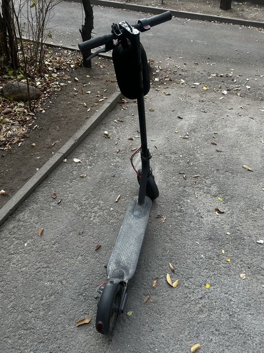 Электросамокат xiaomi m365pro