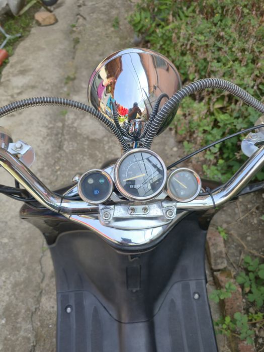 Vând scuter/motor Nova Motors 49cc ZNEN Retro