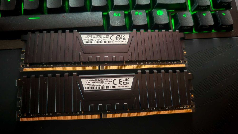 Рам памет Corsair VENGEANCE LPX 64GB (2x32GB) DDR4 3600MHz