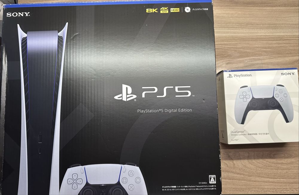 Sony PlayStation 5 Digital Edition 825 Gb, PS Plus Extra, x2 DualSense
