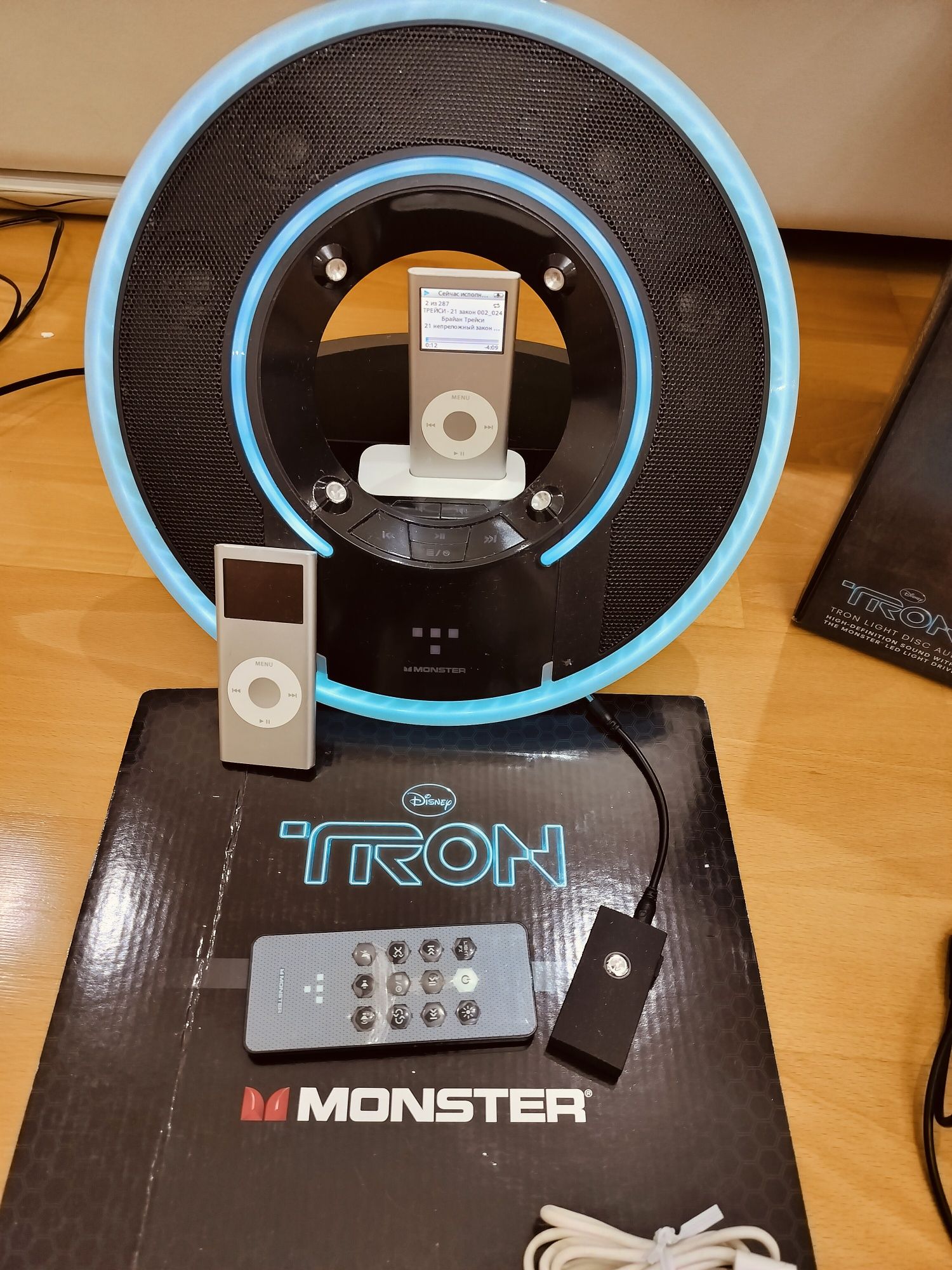 Акустическая Stereo система Monster TRON Light Disc Audio Dock (2.1)