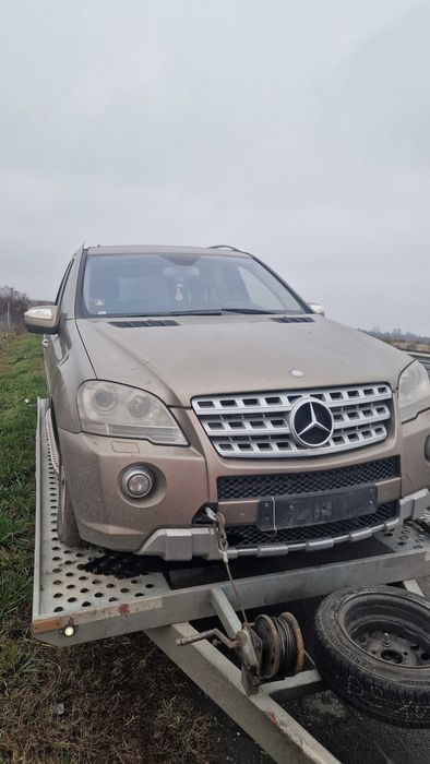 dezmembrez Mercedes ML GL W164 ML280 ML320 ML350 ML420 ML500 piese