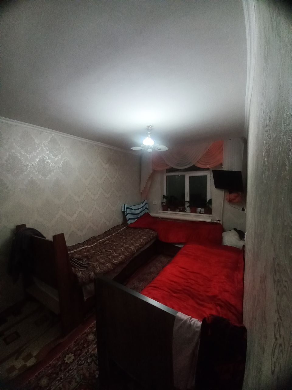 Уй сотилади 3 хона 3этаж.  36000. $
