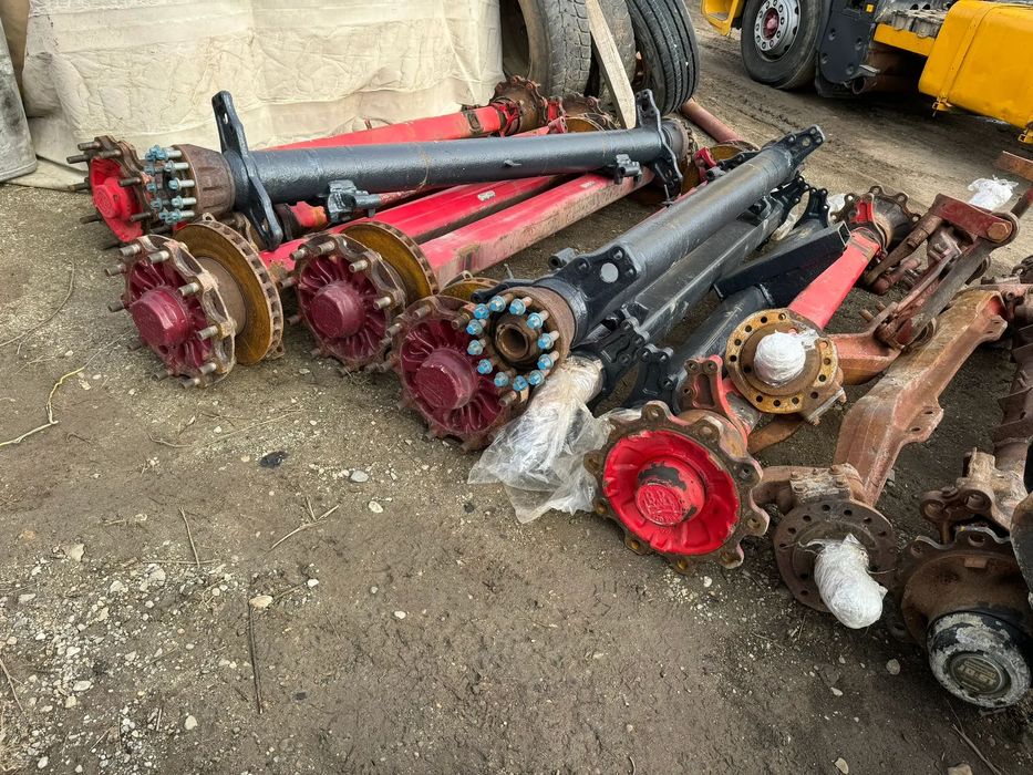 Piese din dezmembrari semiremorca AXE , BUTUCI cu rulmenti , Bride , Arcuri , Prezoane , Jante : SAF , BPW eco eco plus , Samro , ROR , SMB , GIGANT , TRAILOR , Schmitz, Mercedes , KOGEL TRAX