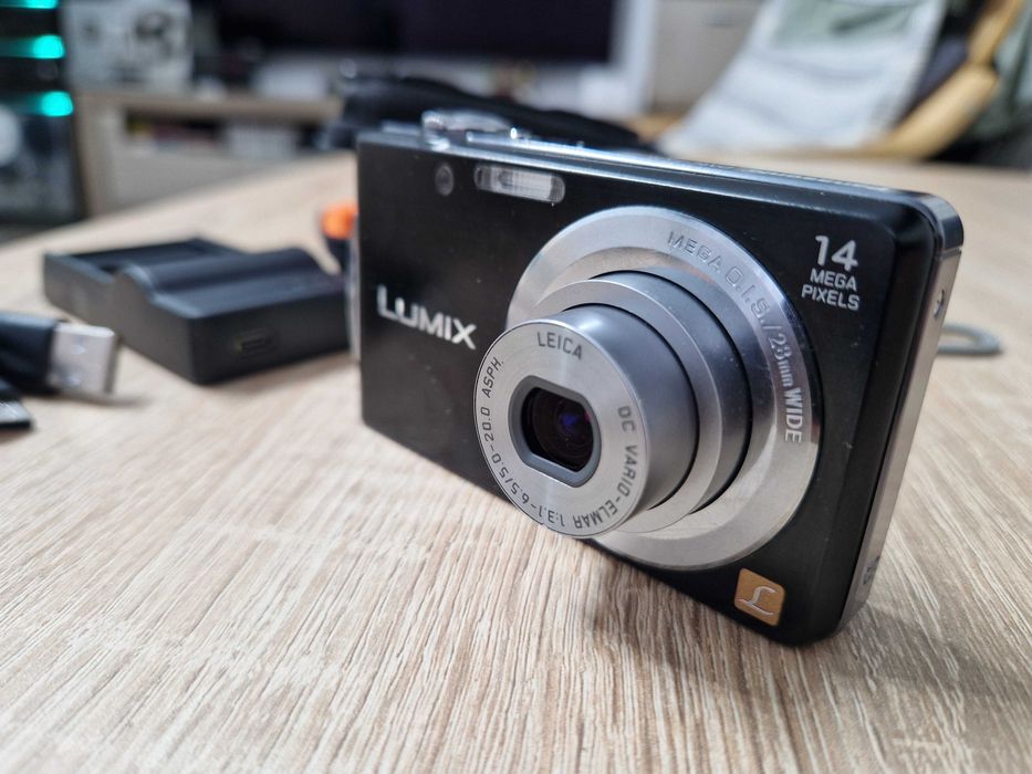 Aparat foto digital Panasonic DMC-FS16,14MP,negru,8GB,impcabil !