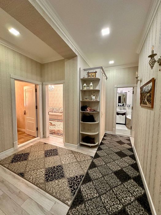 Срочно продается 4х комнатная квартира новостройка Паркентский рынок