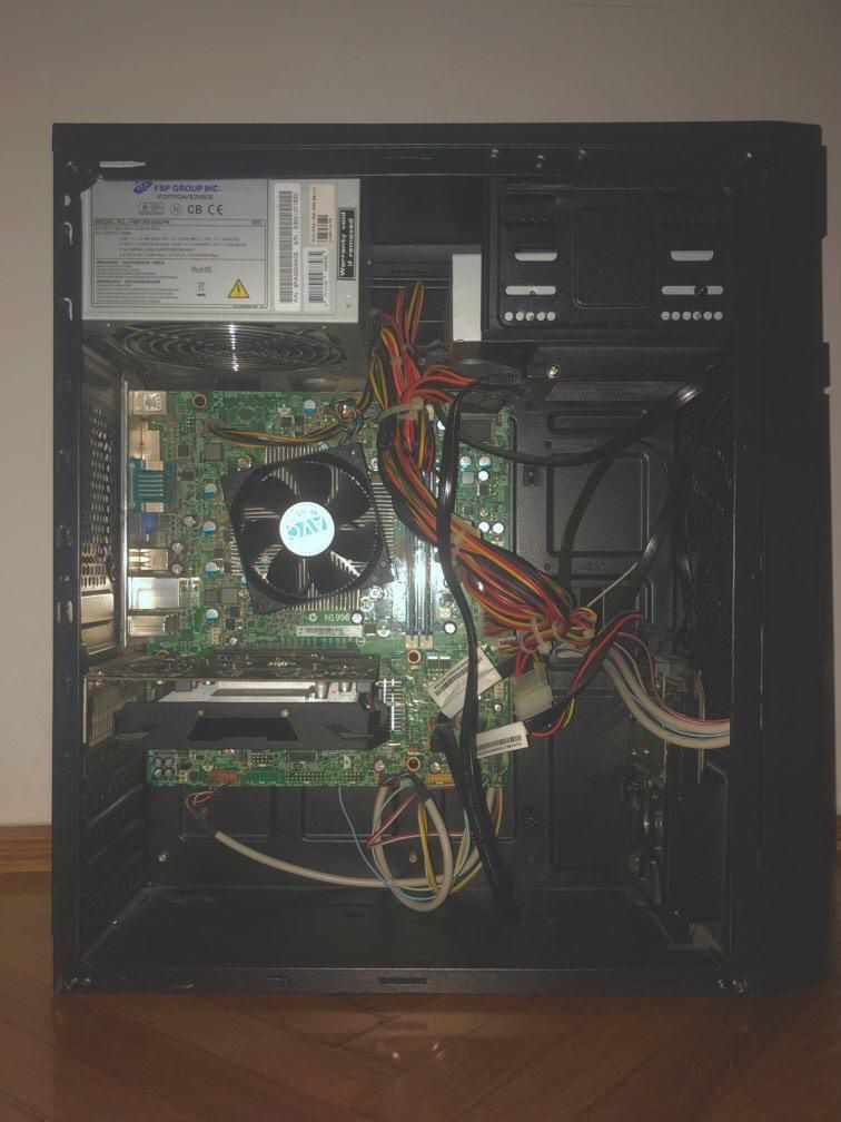 Vând PC gaming 8GB RAM