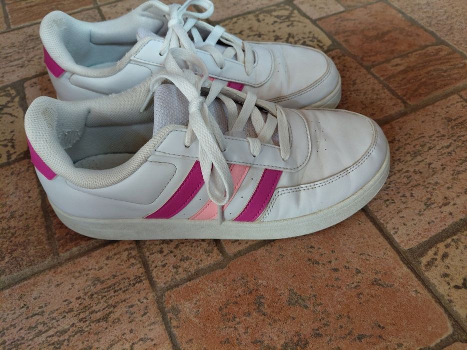Маратонки Adidas 37,5