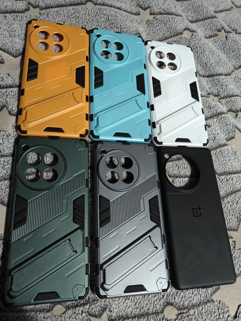 Чехлы на OnePlus 12R