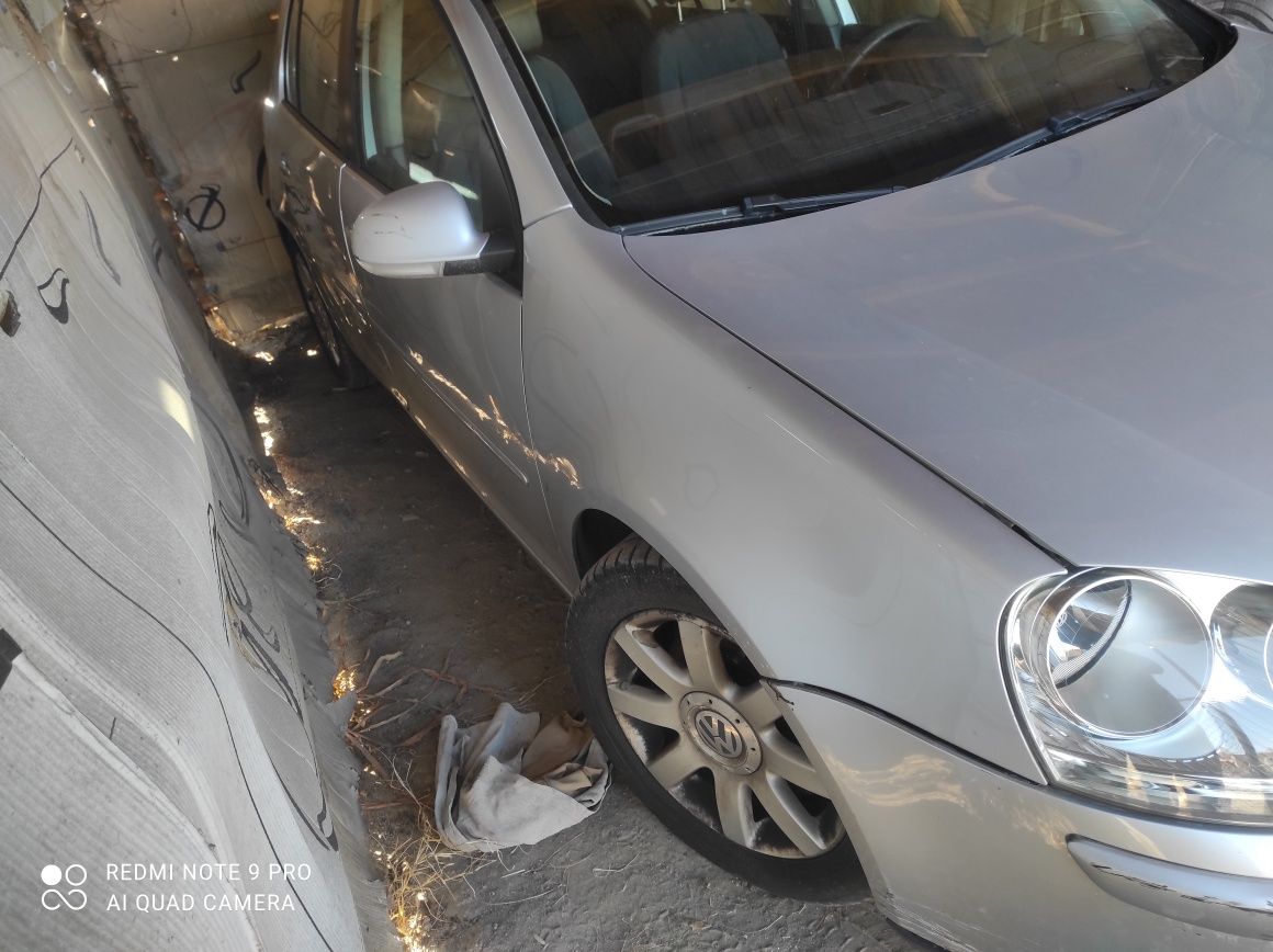 VW Golf 5 2.0 TDI На Части