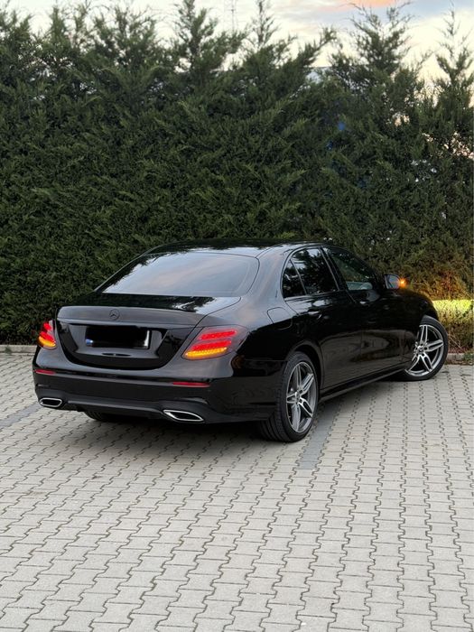 Mercedes E220, pachet AMG, 9G tronic, Tableta mare, 360, head-up