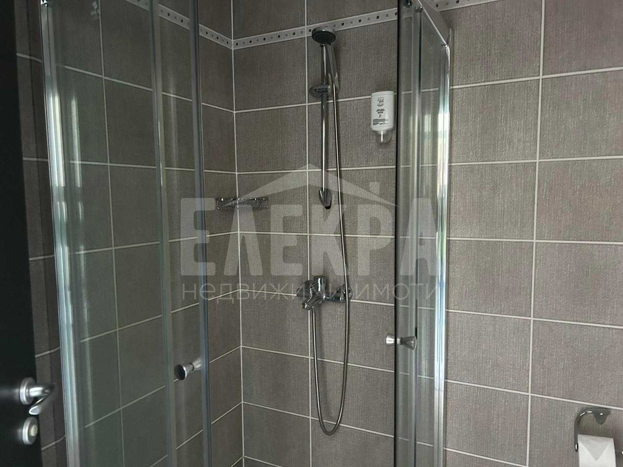 Продава се Тристаен апартамент в Бяла - 102 кв.м за 843 €/кв.м - Снимка #9