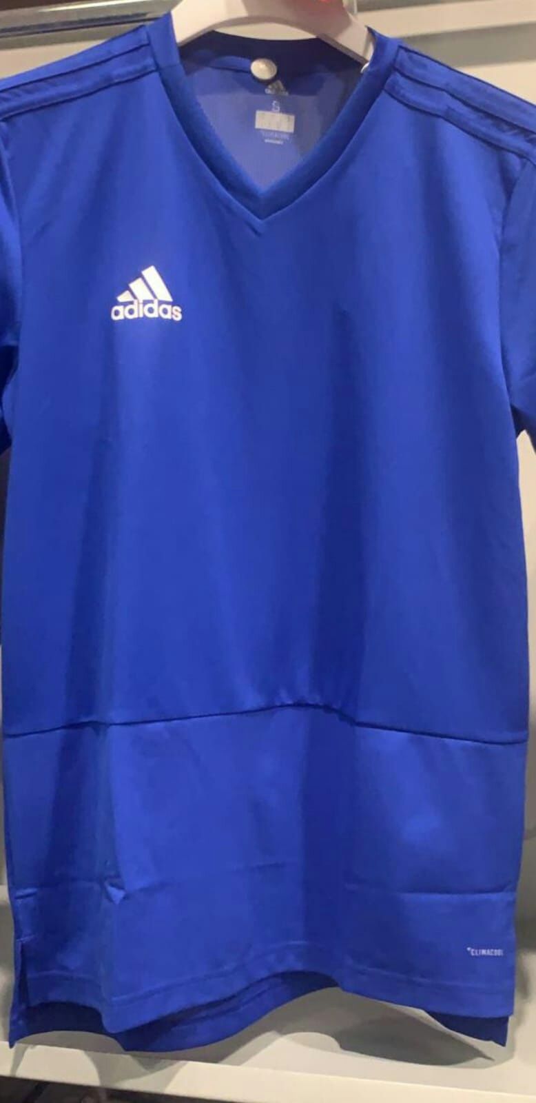 Tricouri Adidas originale si alte produse