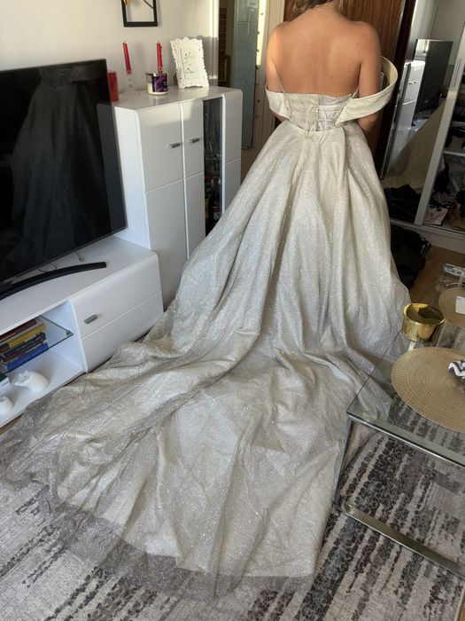 Rochie de mireasa printesa/cinderella cu trena Ayes Moda Haute Couture