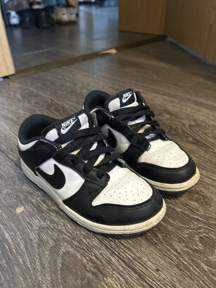 Nike dunk Panda low,marime 33.5