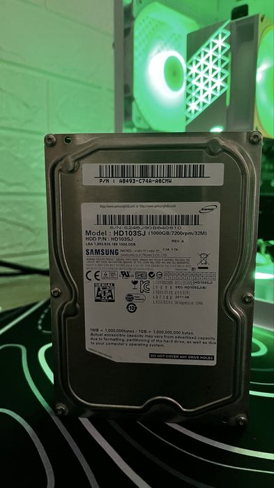 HDD 1TB Samsung HD103SJ (1000 ГБ). Проверенный, Идеальное состояние!