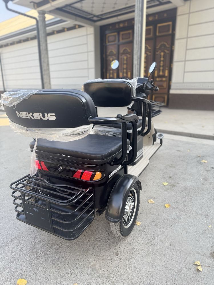 Skuter holati yangi 650$ ozro kami bor aloqaga chiqaveraszlar.