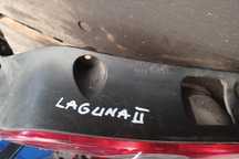 Lampa stop stanga pe aripa Renault Laguna 2  [din 2001 pana  2005] seria Liftback 1.9 DCi MT (120 h