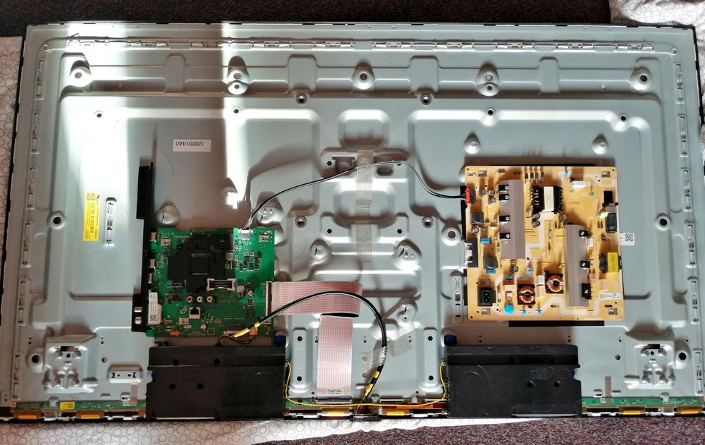 Televizor Samsung 50Q60TA, 125cm, Smart, 4K Ultra HD, QLED,defect