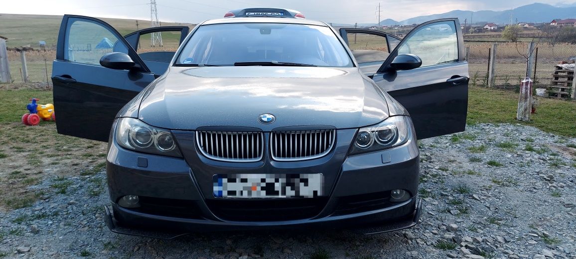 BMW e90  320D Automat 163CP în stare foarte bună