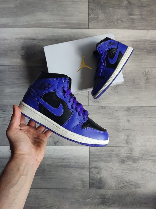 Air Jordan 1 Mid Black Purple