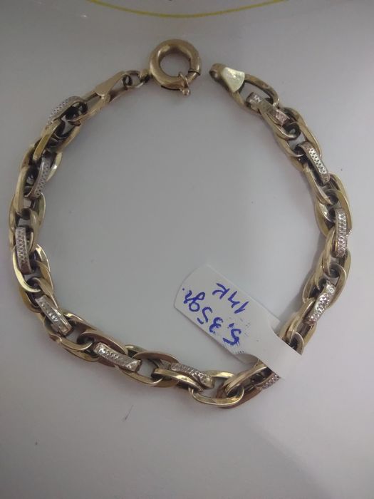 Bratara aur 14k (efn)