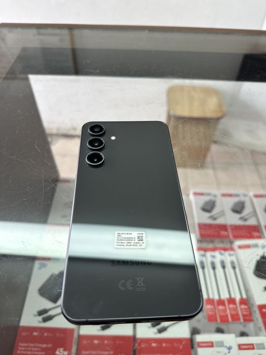 Samsung s24fe 128gb 8gb ram
