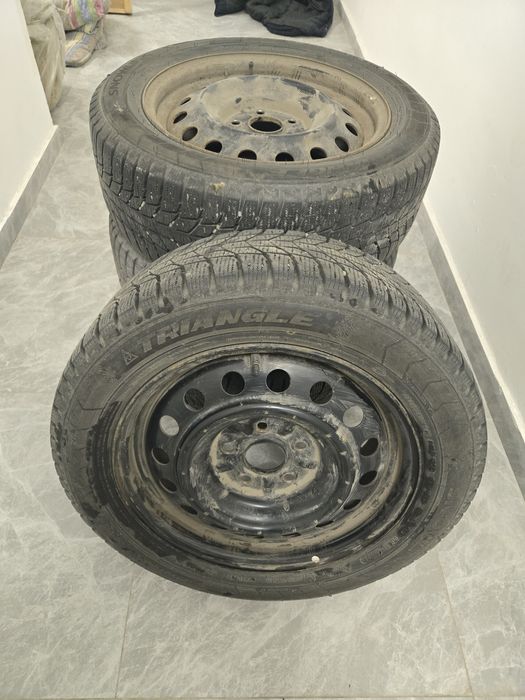 Продам шины с дисками 16 размер