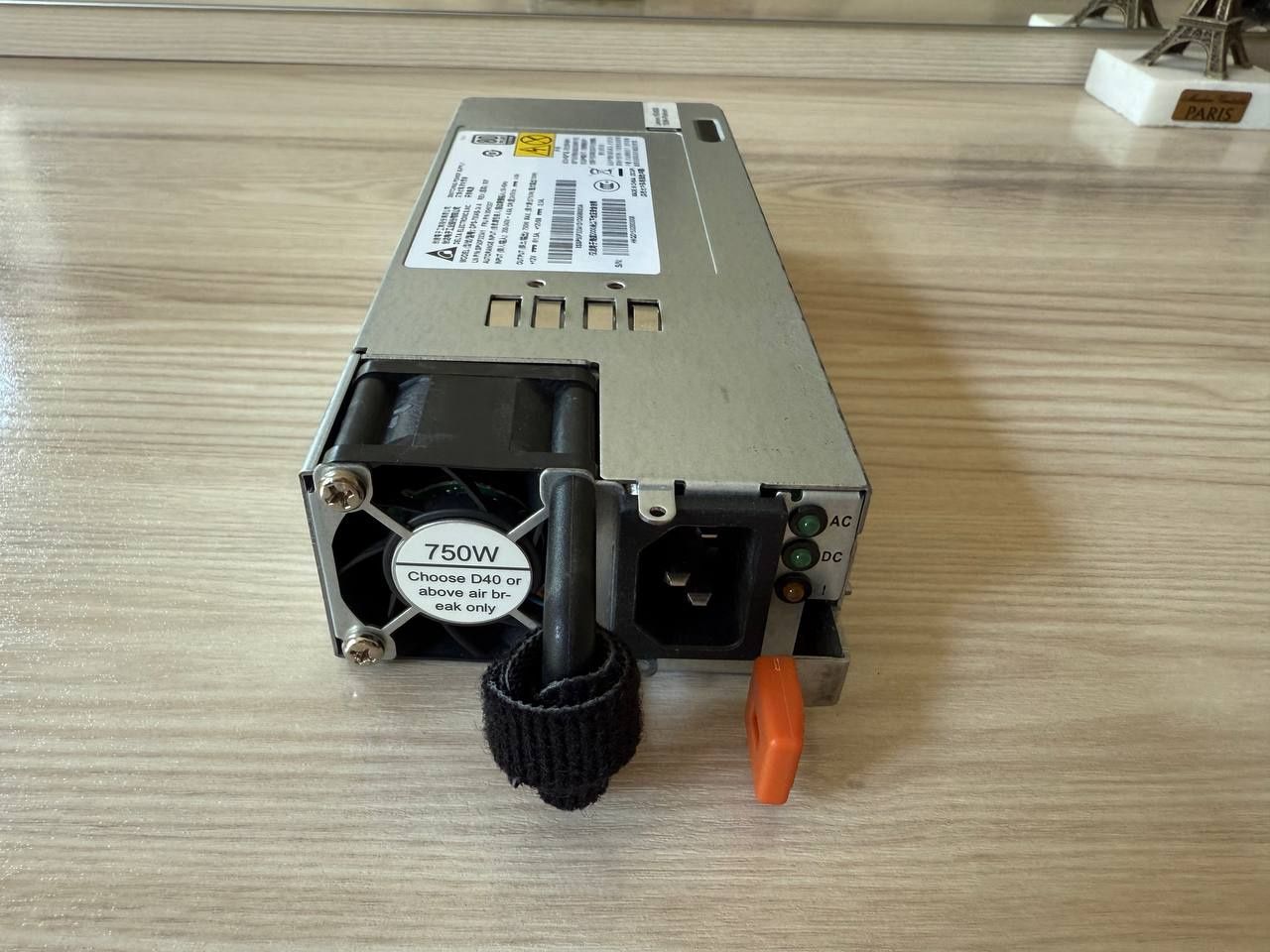 Блок питания Lenovo ThinkSystem 750W Platinum