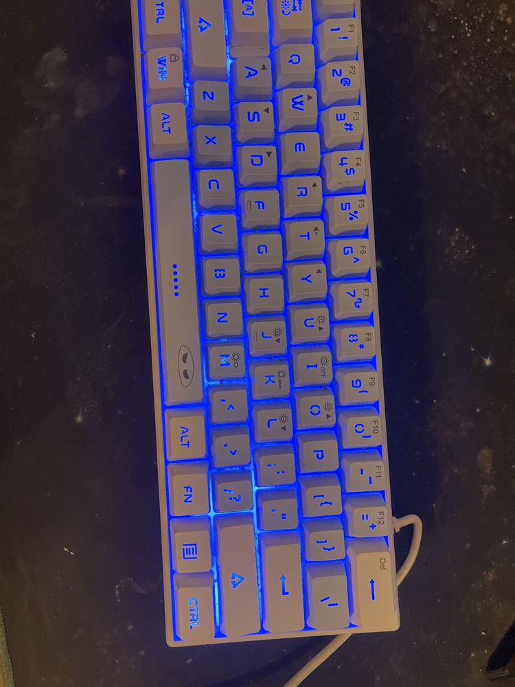 Tastatura mecanica gaming RBG