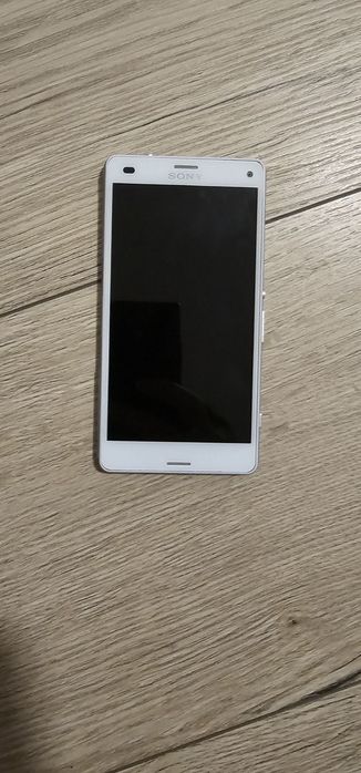 Sony Xperia Z3 Compact