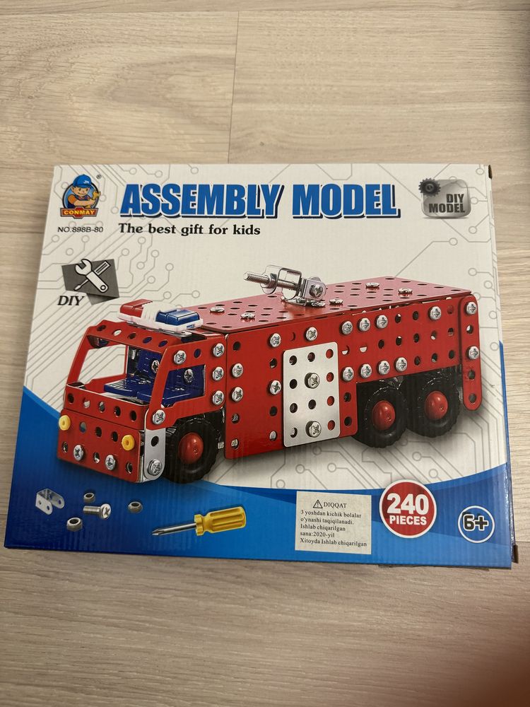 Конструктор  автобус новый assembly model