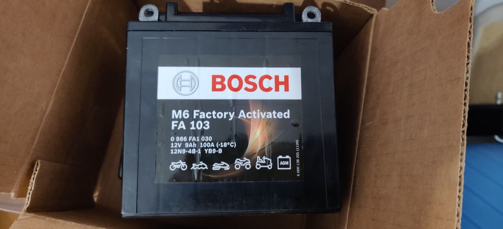 Carcasa cheie Passat B6, CC acumulator baterie AGM Bosch YB9-B 9Ah
