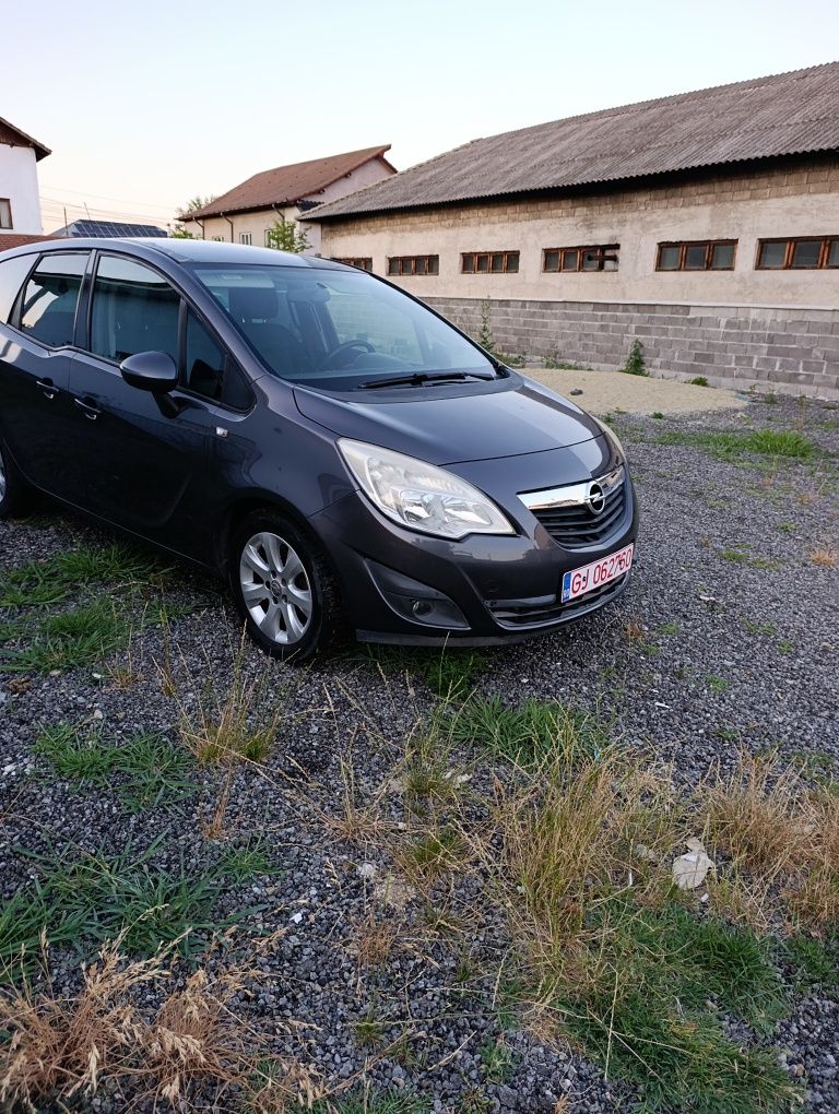 Opel Meriva fab .2012  benzină +gpl.