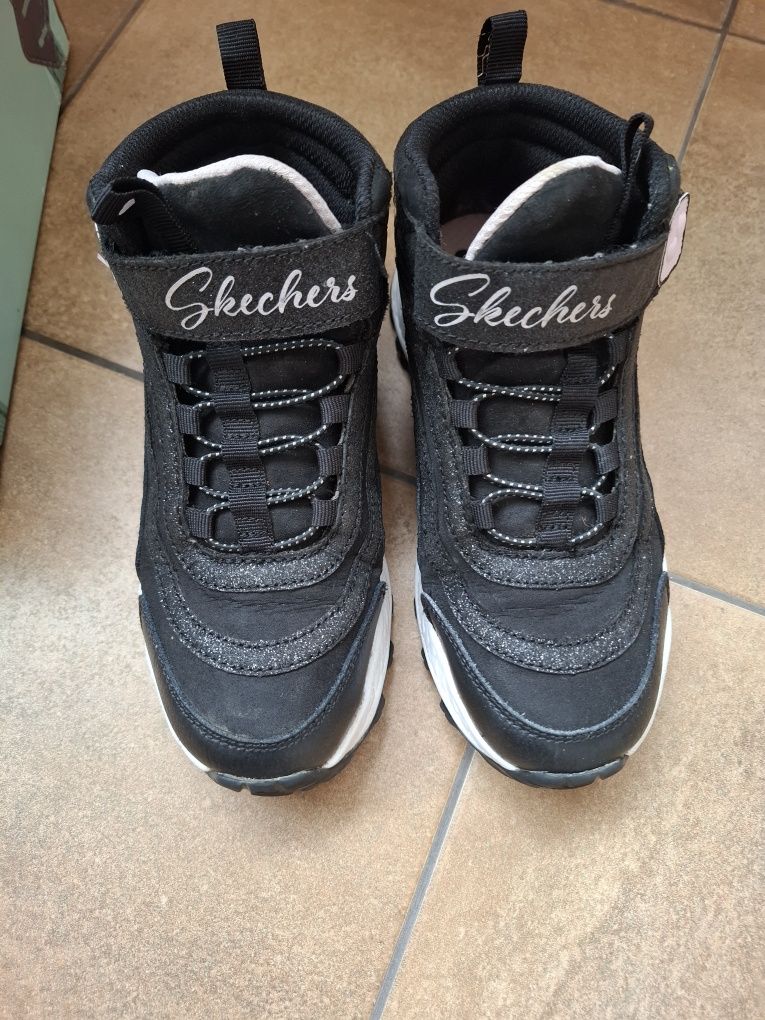 Зимни боти Sketchers за момиче