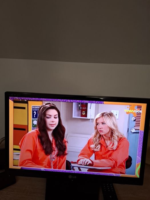 televizor LG,full HD TV M2232 ,Culori vii.Lungime ecran 47cm.lat 27