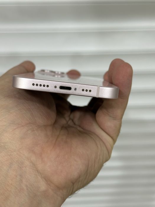 Iphone 13 в отличном состояний