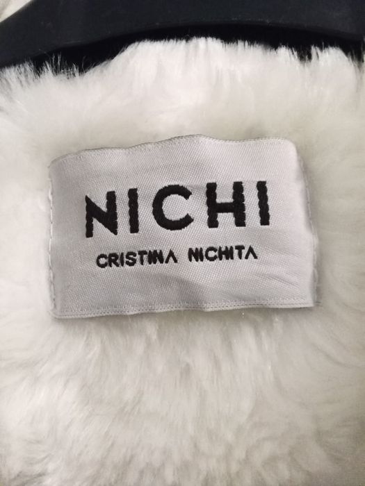 Haina Cristina nichita marimea 40. Pret 100 lei