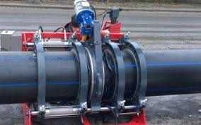 Монтаж пластиковых труб, стыковая сварка ПЭ труб, монтаж геомембрана