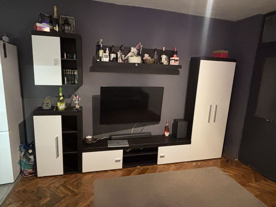 Vand mobila in perfecta stare