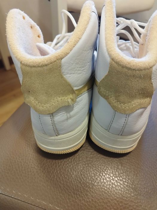 Оригинални кецове Nike Air, ном. 37,5, едт.кожа, 70 лв.