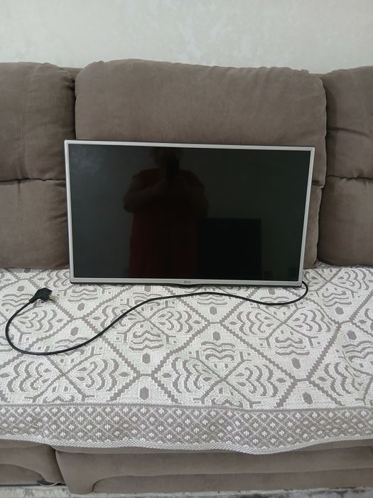 Продам телевизор не сматр